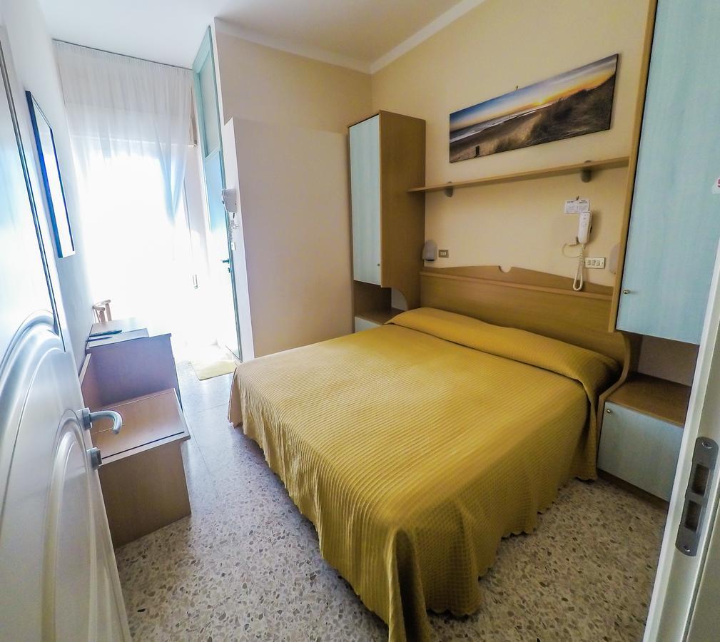 Hotel Simplon 贝拉里亚-伊贾马里纳 客房 照片